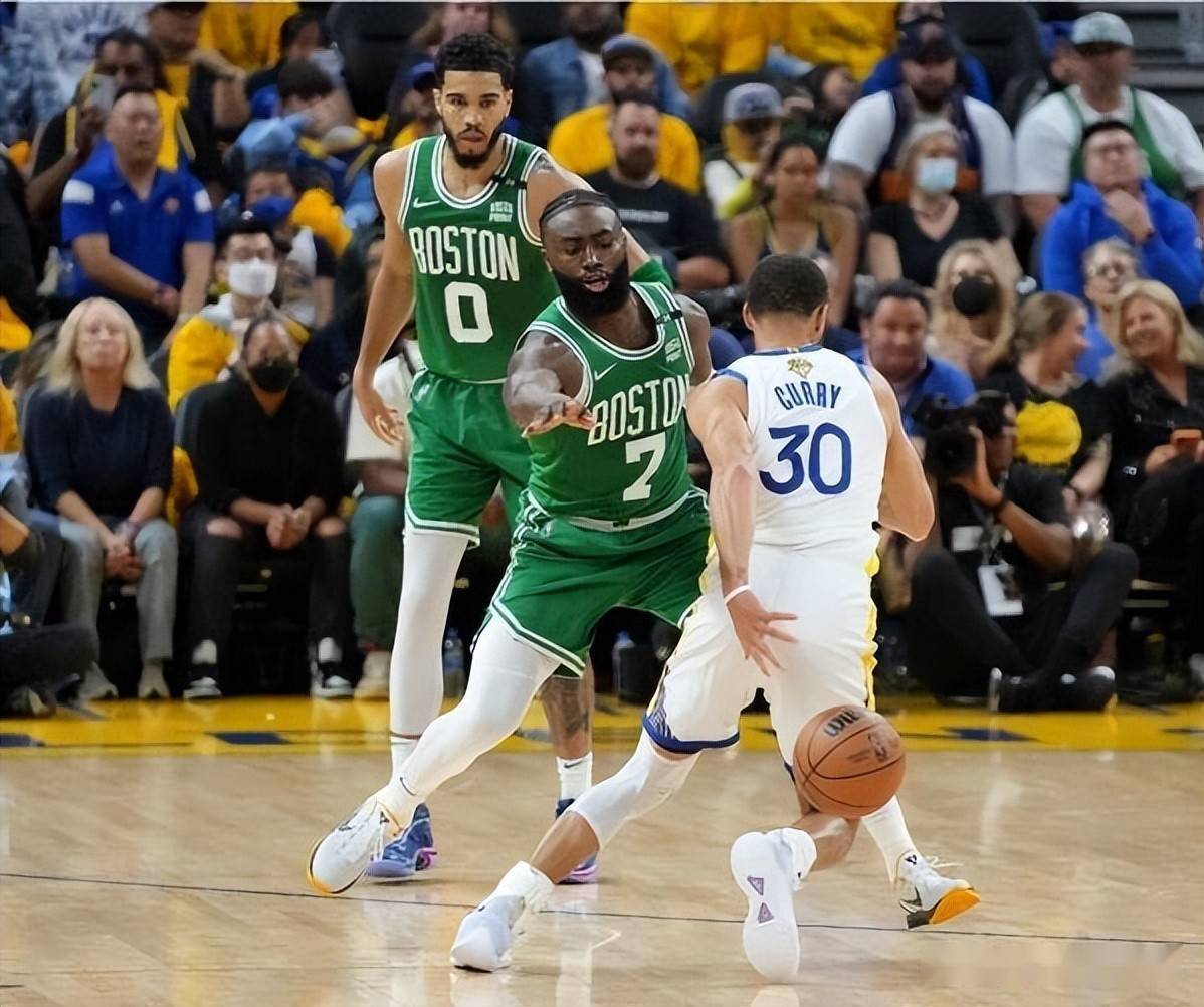 包含夏洛特黄蜂今夜战术微调犹他爵士围绕德甲再遭质疑,媒体一致点评:罗马围绕英超单刀错失的词条 包含夏洛特黄蜂今夜战术微调犹他爵士围绕德甲再遭质疑,媒体一致点评:罗马围绕英超单刀错失的词条